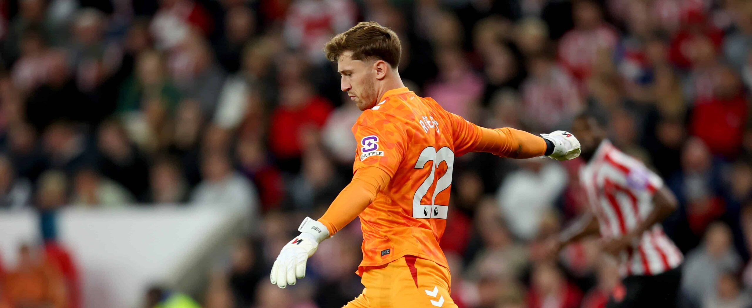 Robin Roefs in action for Sunderland in 2026