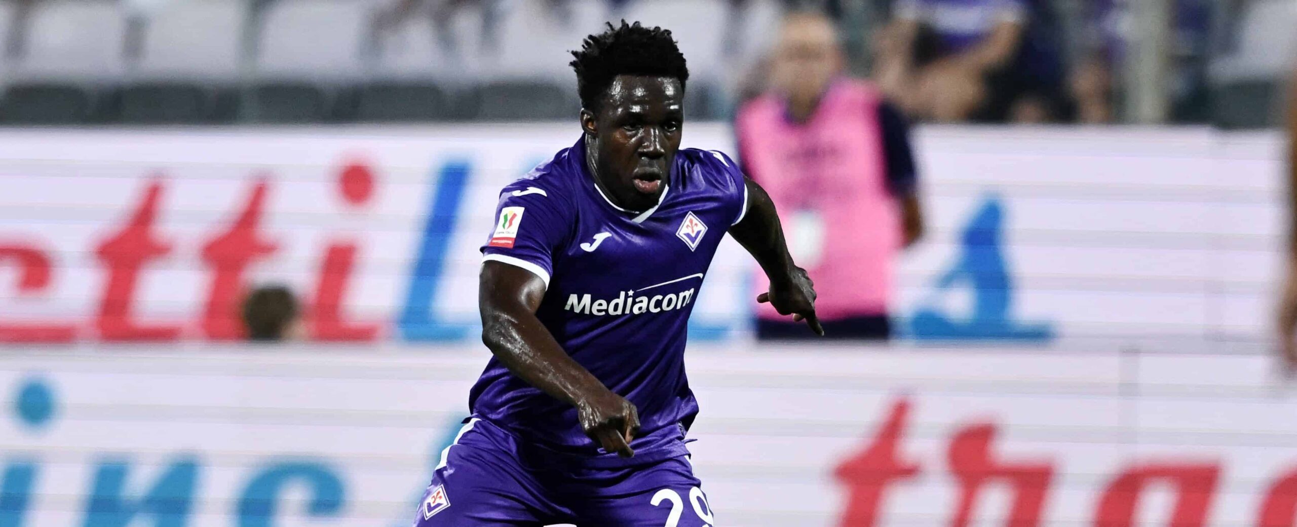 Gnonto in action for Fiorentina in 2026