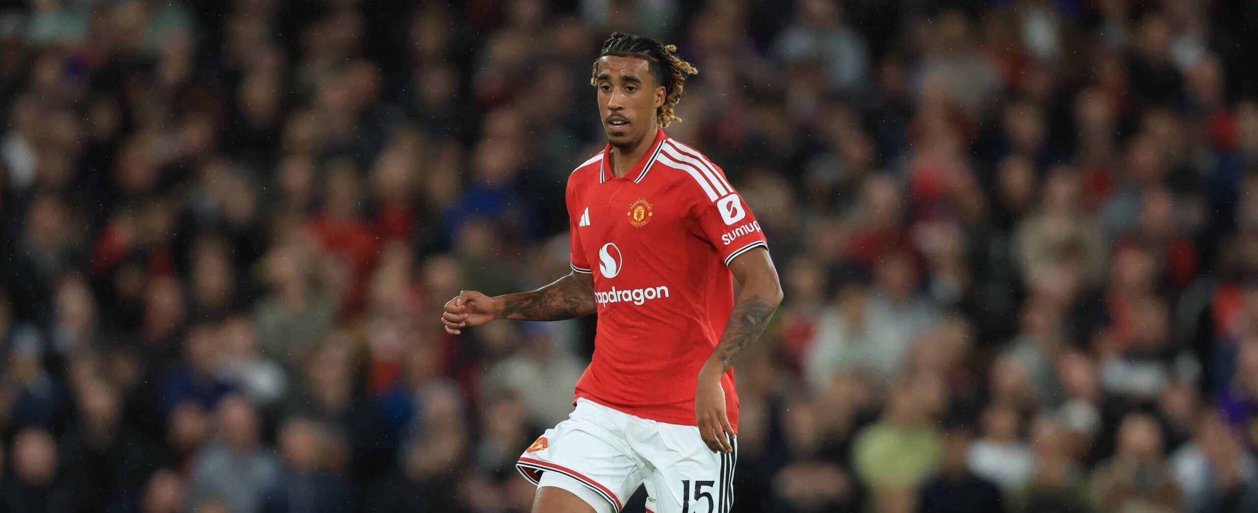 Leny Yoro in action for Manchester United in 2026